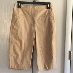 DKNY khaki shorts size 4
